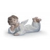 Figurka Anioł leżący 14 cm Lladró 01004541