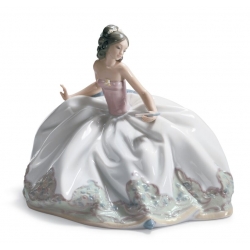 Figurka - Dziewczyna z balu 16 cm - Lladro