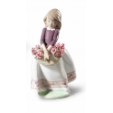 Figurka Dziewczyna i Bukiet Goździków 17 cm - Lladró