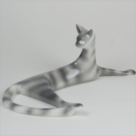 Figurka Leżąca kotka szara