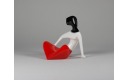 Figurka Dziewczyna siedząca czerwona gładka