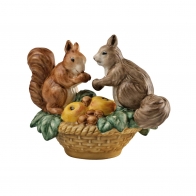 Figurki wiewiórek w koszyku 5cm 66-885-78-1 Goebel sklep porcelana